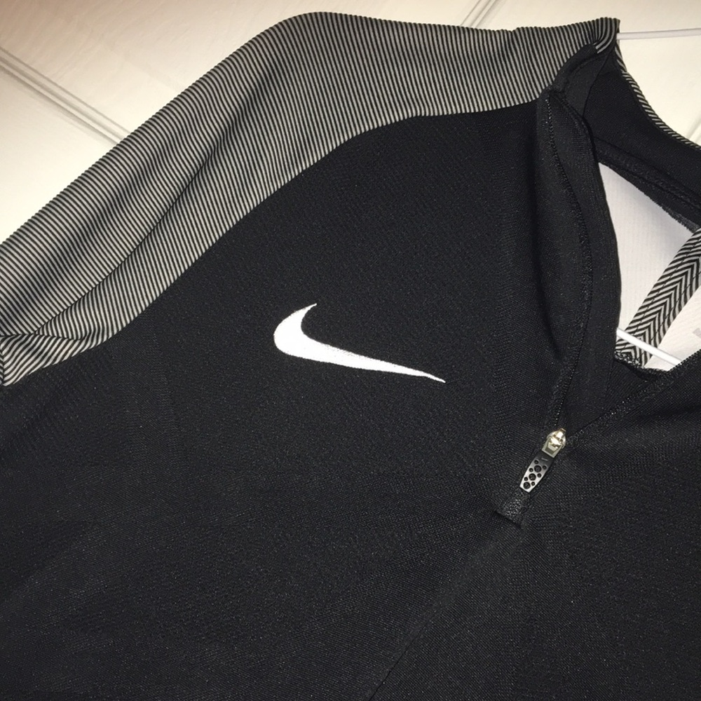 Nike aeroswift jacket